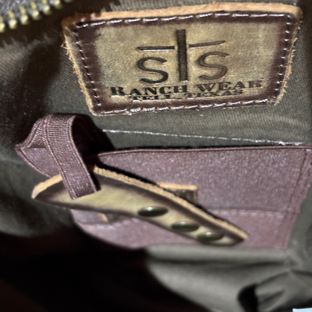 STS Ranchwear Brown and Black Cowhide Fringe Shoulder Bag - Picture 3 of 11